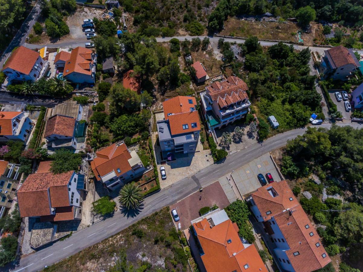 Apartments Vila Vlasta Jelsa  Exterior photo